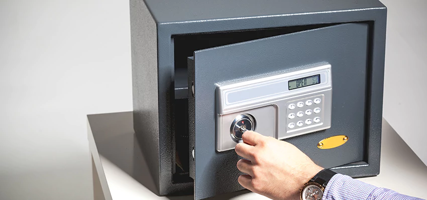 Jewelry Safe Unlocking Service in North Port, Florida