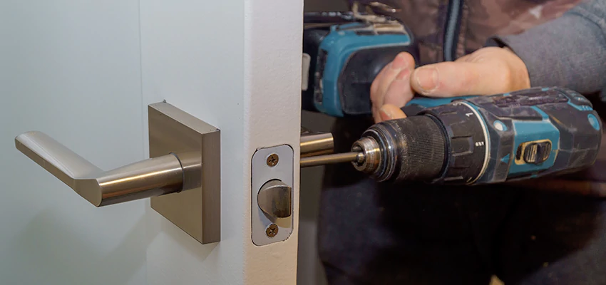 Broken Door Handle Lock Repair in North Port, Florida