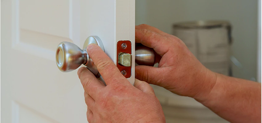 AAA Locksmiths For lock Replacement in North Port, Florida